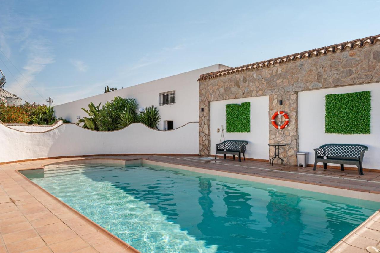 Chalet Fuente4 Piscina Comun Famila コニル・デ・ラ・フロンテラ エクステリア 写真